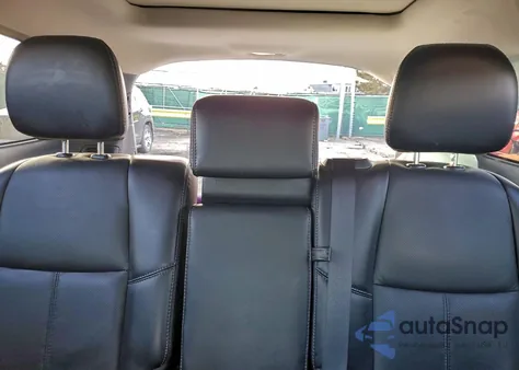 2018 Nissan Pathfinder S z USA, uszkodzony, nr VIN 5N1DR2MMXJC637585